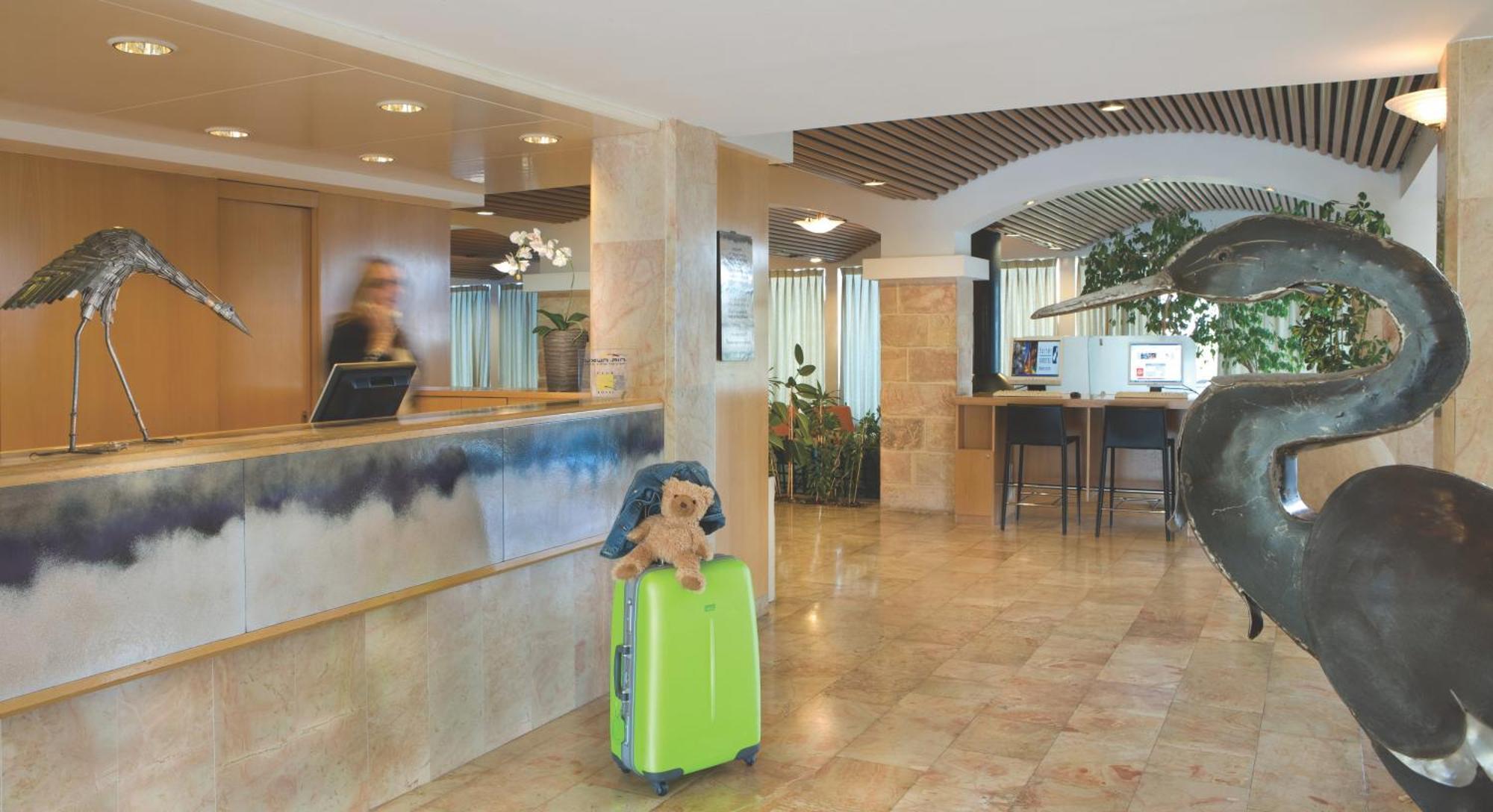 Ramon Inn By Isrotel Collection Mitzpe Ramon Exteriör bild